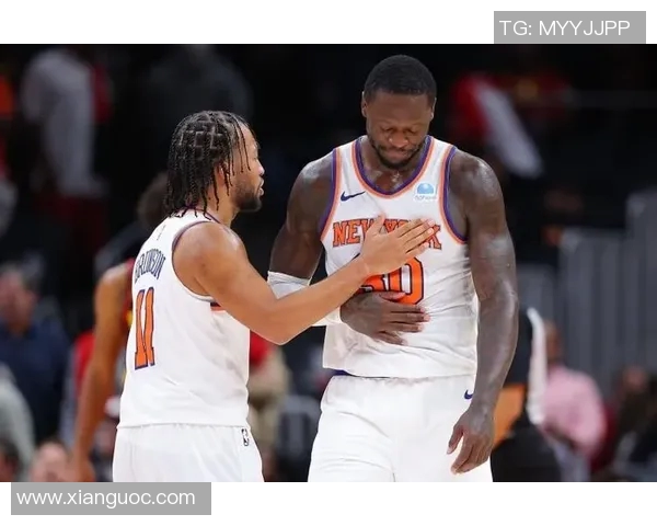 戴维斯与埃辛的对决谁能在篮球场上笑到最后